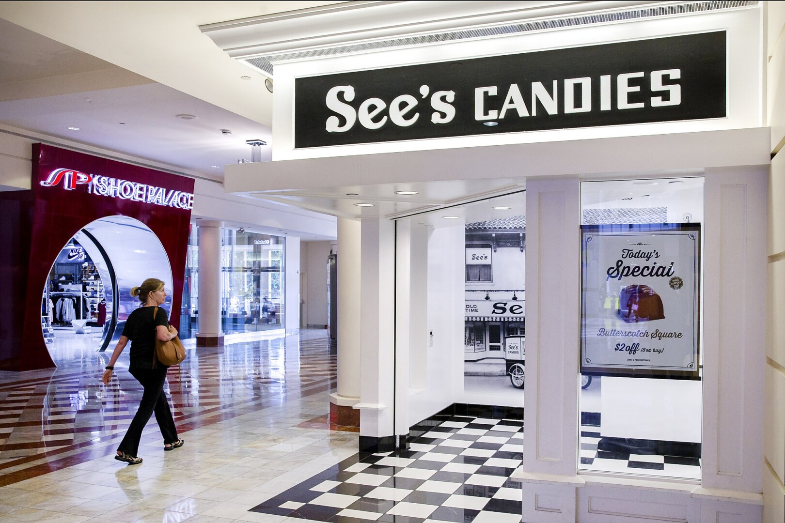 See's-Candy-Shops