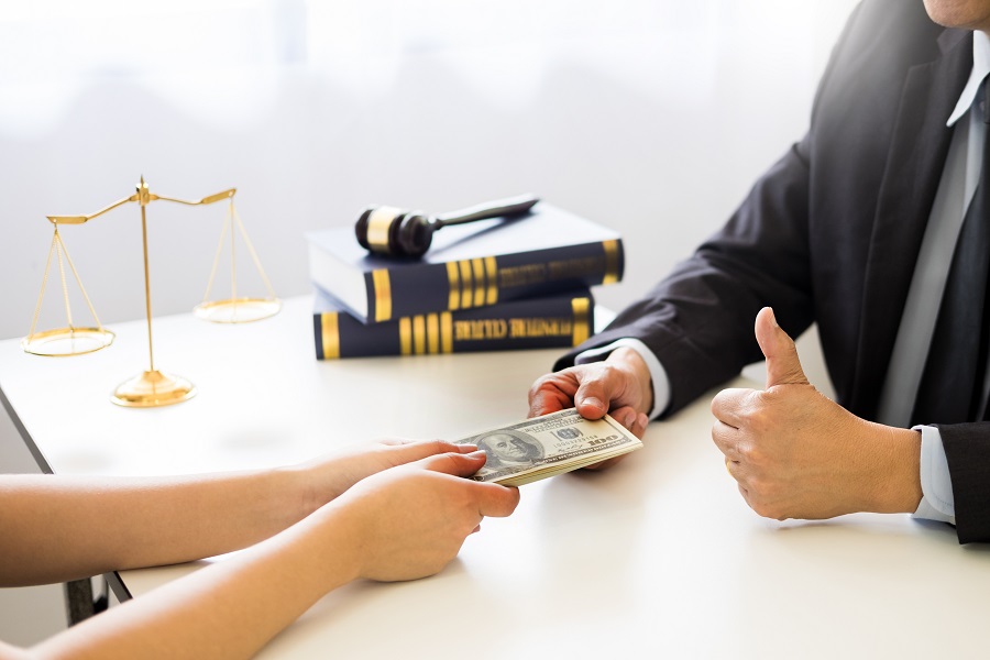 Ưu điểm và hạn chế của ủy thác đầu tư chứng khoán