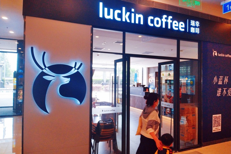 Bài học từ vụ bê bối tài chính của Luckin Coffee