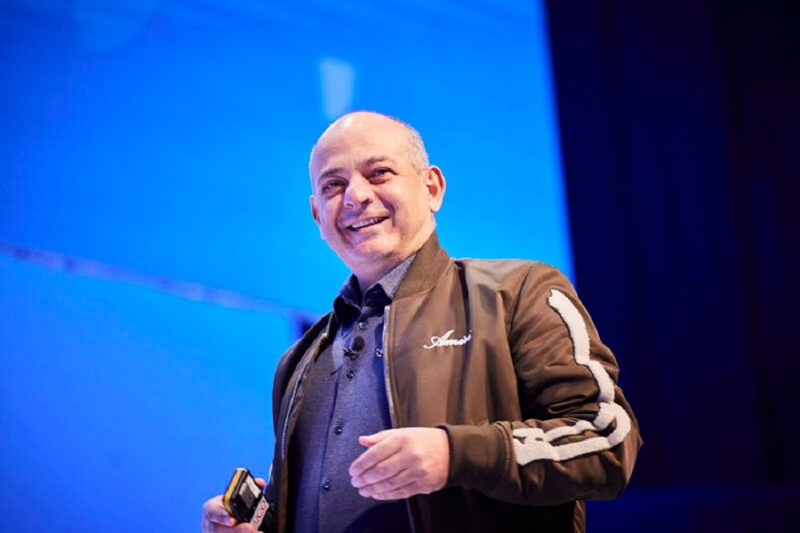 Temenos tạo ra cỗ máy thời gian trong sổ sách