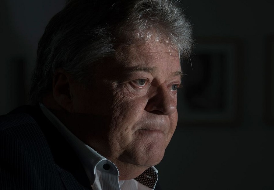 Vic Neufeld, Chủ tịch kiêm CEO của công ty